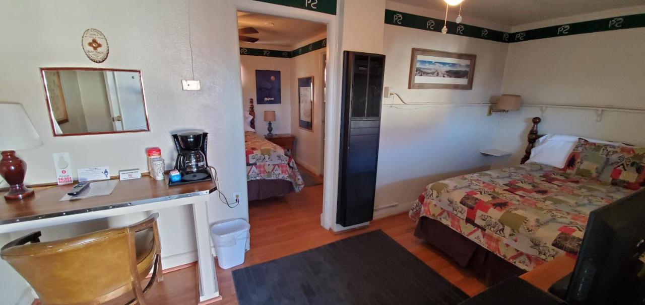 Hikers Cimarron Inn & Rv Park Екстер'єр фото